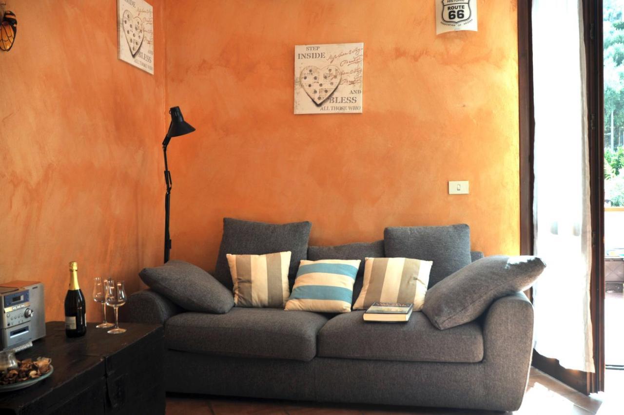 Villa Casa Con Grande Terrazza, Ac, Wifi, Posto Auto E Vicino Al Mare Imperia Exterior foto
